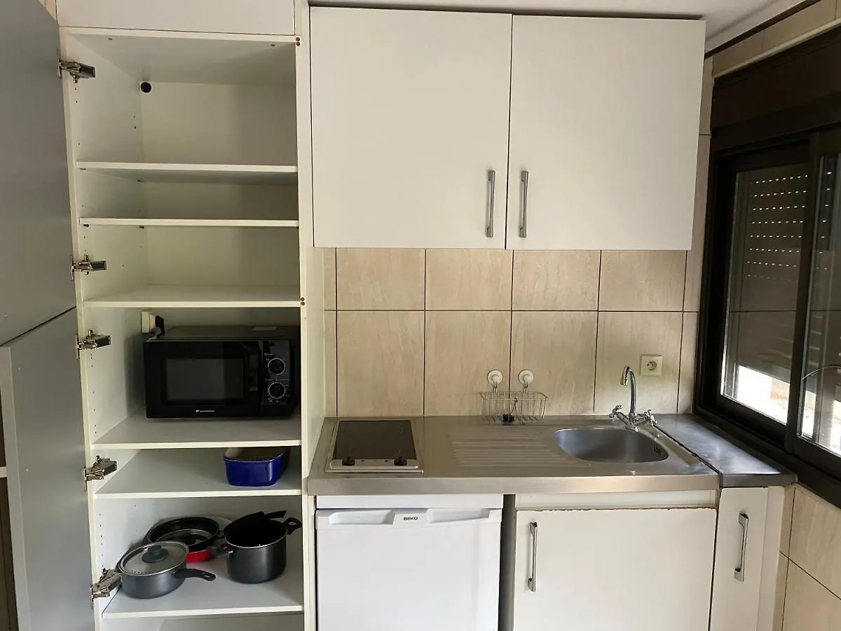 Appartement 4 personnes parking privé gratuit calanques plages Vélodrome hôpital IPC Marseille France