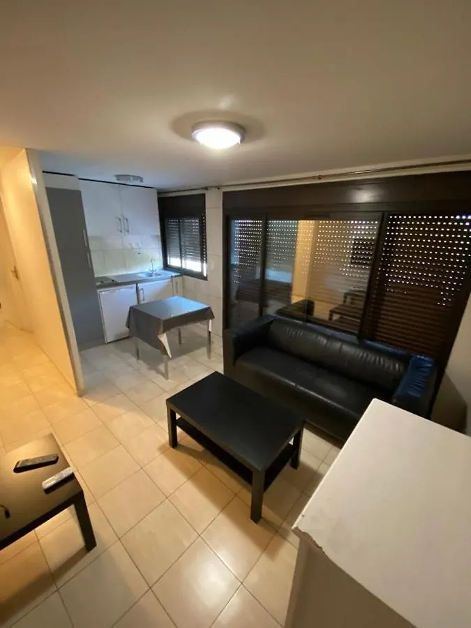 Appartement 4 personnes parking privé gratuit calanques plages Vélodrome hôpital IPC Marseille
