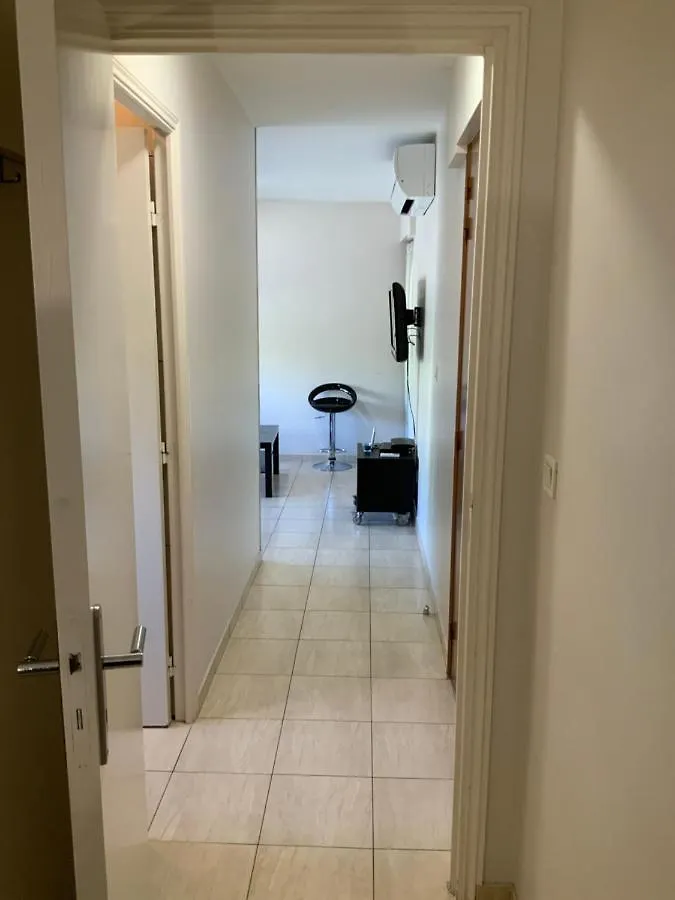 Appartement 4 personnes parking privé gratuit calanques plages Vélodrome hôpital IPC Marseille