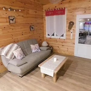 Paisible à La Campagne Hébergement de vacances Aubarede