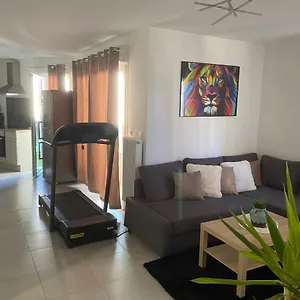  Appartement T2, Résidence Au Calme. Parking Privé